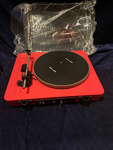 Проигрыватель виниловых дисков Phaze Audio Diana Цвет: Красный [Valkyrian red]