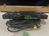 Матричный коммутатор Lightware UCX-4x2-HC30D