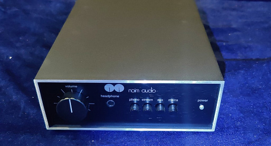 Интегральный усилитель Naim Nait 50