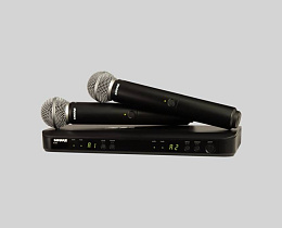 Двухканальная радиосистема с двумя ручными передатчиками Shure BLX288E/SM58.