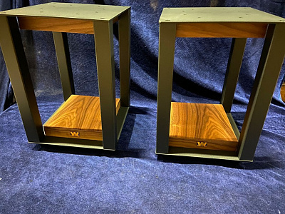 Напольная подставка для АС Wharfedale Linton Stand Цвет: ОРЕХ [ANTIQUE WALNUT]