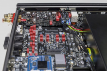 Устройство "все-в-одном"Moon by Simaudio 371 Цвет: Чёрный [Black]