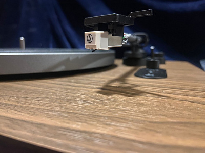 Проигрыватель виниловых дисков Phaze Audio Diana Цвет: Орех [Walnut]