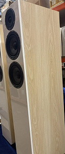 Напольная акустическая система Wharfedale Diamond 12.4 Цвет: Светлый дуб [LIGHT OAK]