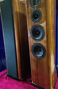 Напольные акустические системы Wharfedale Aura 4 Цвет: Орех [HI-GLOSS WALNUT]