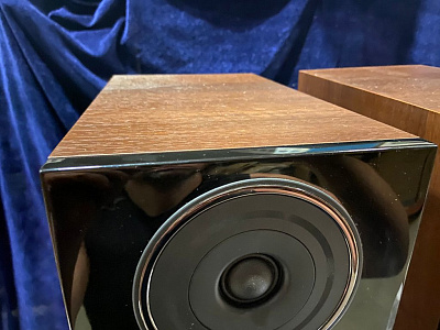 Напольная акустическая система Wharfedale Diamond 12.3 Цвет: Орех [WALNUT PEARL]