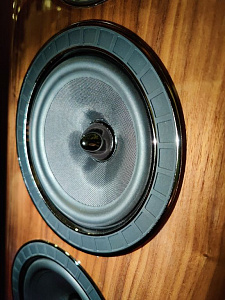 Напольные акустические системы Wharfedale Aura 4 Цвет: Орех [HI-GLOSS WALNUT]