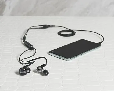 Внутриканальные наушники Shure SE53BABK+UNI-EFS Внутриканальные наушники Shure SE53BABK+UNI-EFS